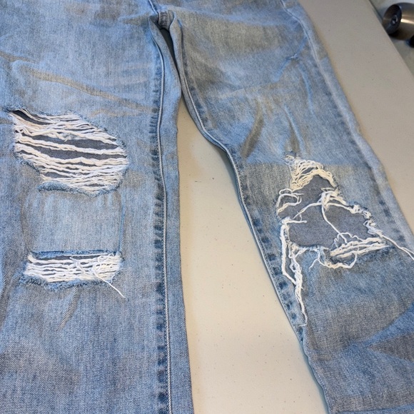 Sincerely Jules Light Wash Distressed Jeans - Picture 4 of 6